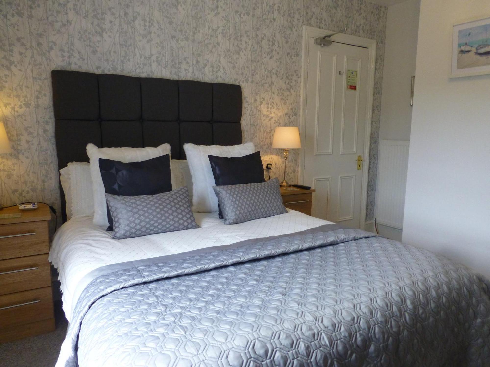Bryn Derwen Guest House Конви Экстерьер фото